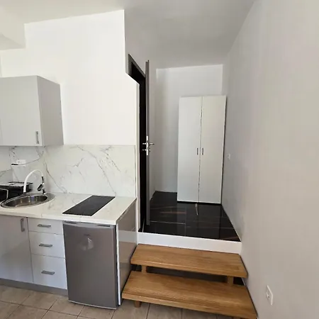 Apartments Knezevic Jadranovo Room photo