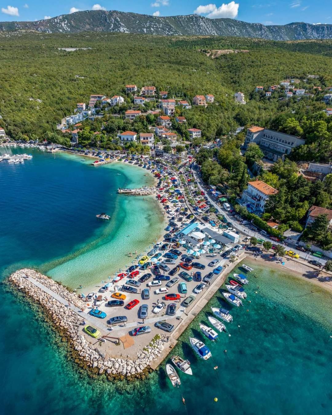 Knezevic * Jadranovo