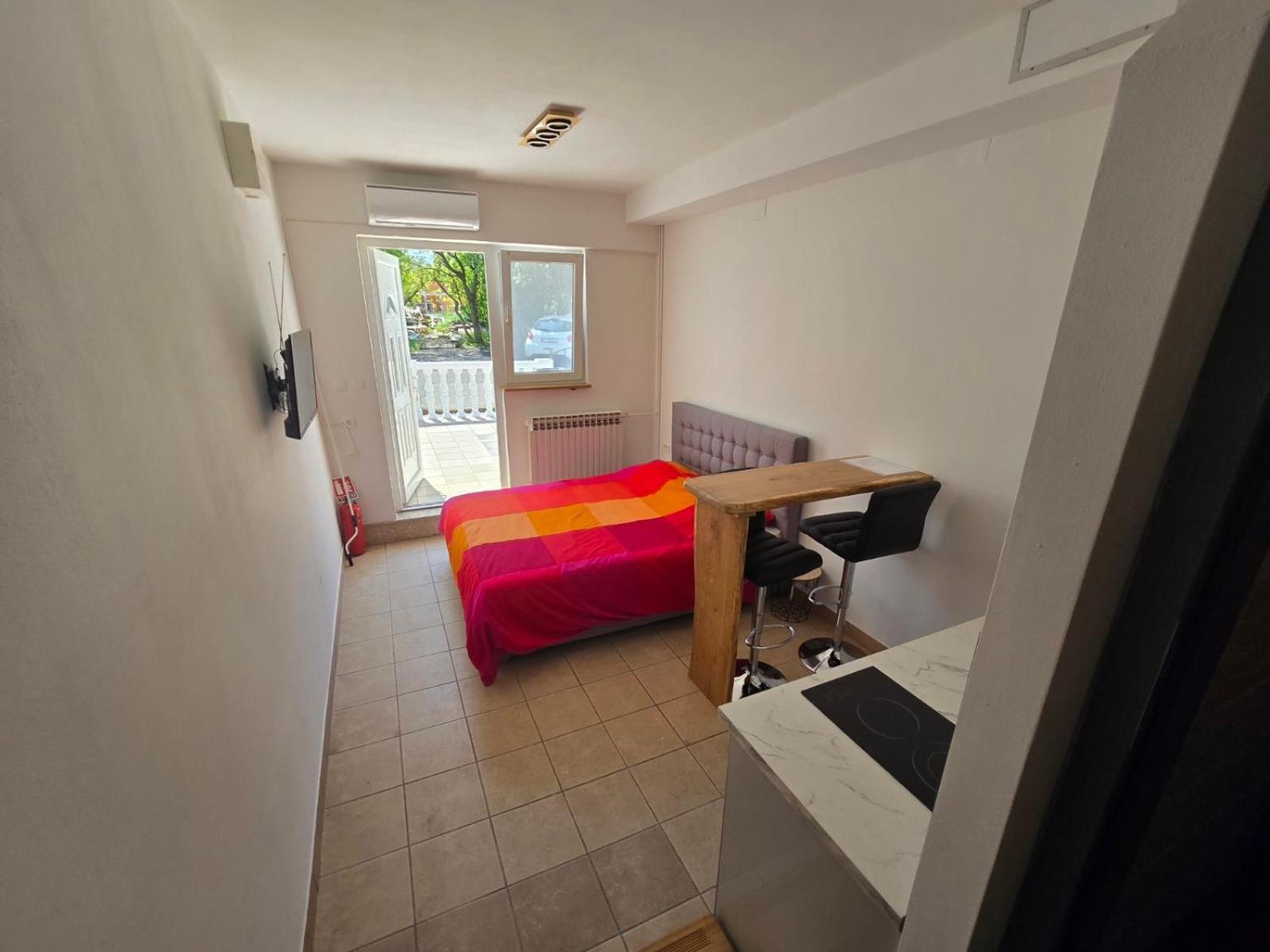 Knezevic Apartment