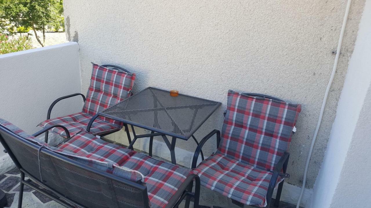 Knezevic * Jadranovo